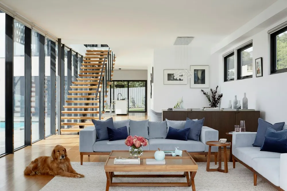 Ambiente residenziale con finiture contemporanee